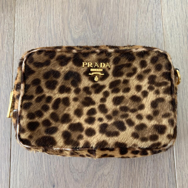 週末限定価格!PRADA レオパードショルダーバッグ - nayaabhaandi.com