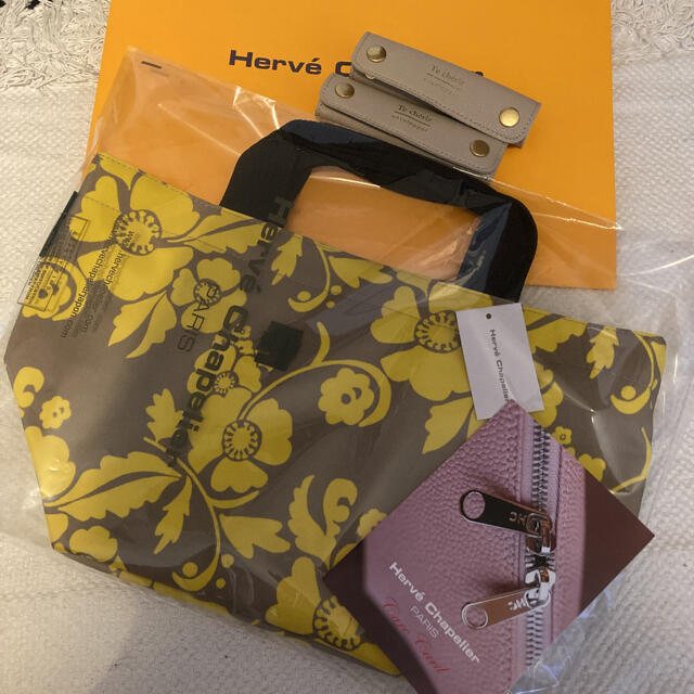 Herve Chapelier(エルベシャプリエ)の1027F エルベシャプリエ　花柄 レディースのバッグ(トートバッグ)の商品写真