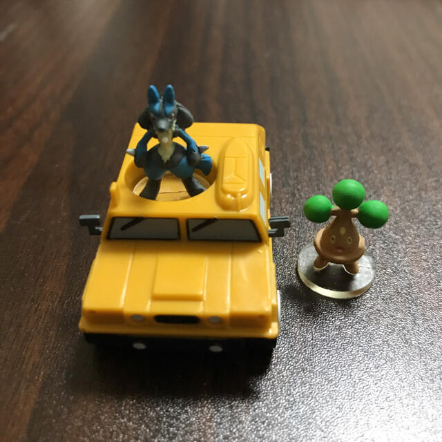 オシャレ 【新品極美品】希少ピン!当時のカプセル付 ポケモン メタル