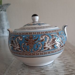 ウェッジウッド(WEDGWOOD)のWedgewood　フロレンティーンターコイズ　シュガーポット　未使用(グラス/カップ)