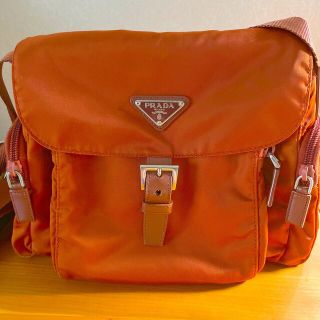 PRADA(ショルダーバッグ ・ オレンジ/橙色系)のフリマアイテム一覧 PRADA(ショルダーバッグ ・ オレンジ/橙色系)のフリマアイテム一覧