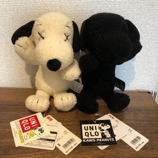 ユニクロ(UNIQLO)のUNIQLO  KAWS×PEANUTS  スヌーピー　ぬいぐるみ　S(キャラクターグッズ)