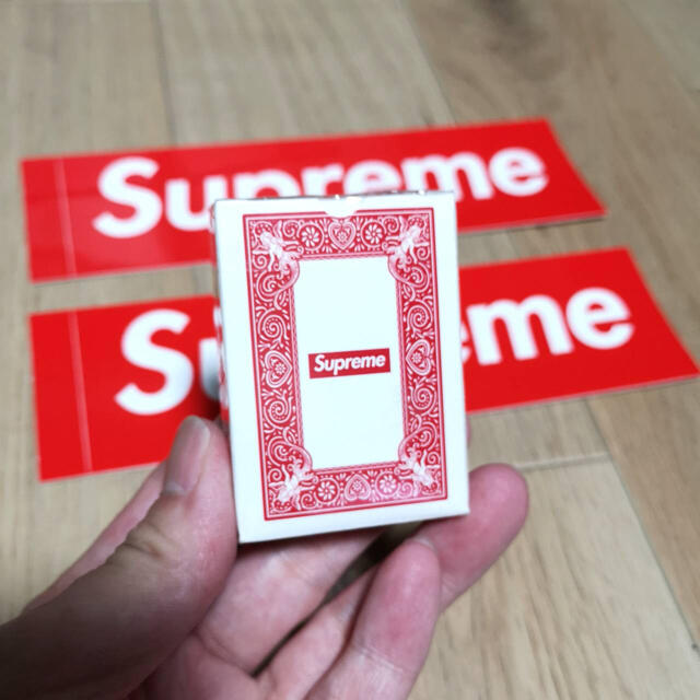 Supreme(シュプリーム)の新品 シュプリーム バイスクル 21FW WEEK1 ノベルティトランプ 非売品 メンズのメンズ その他(その他)の商品写真