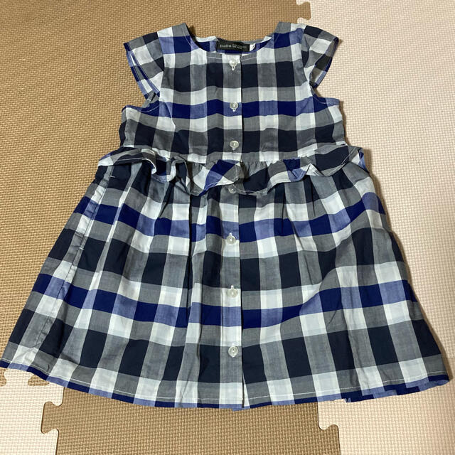 BeBe(ベベ)のBeBeワンピース100 キッズ/ベビー/マタニティのキッズ服女の子用(90cm~)(ワンピース)の商品写真