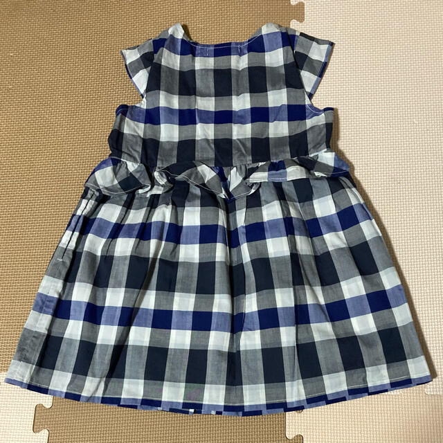 BeBe(ベベ)のBeBeワンピース100 キッズ/ベビー/マタニティのキッズ服女の子用(90cm~)(ワンピース)の商品写真