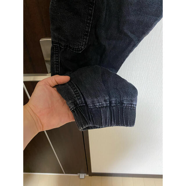 Levi's(リーバイス)のリーバイス　カーゴニッカ　パンツ　ジーンズ レディースのパンツ(デニム/ジーンズ)の商品写真