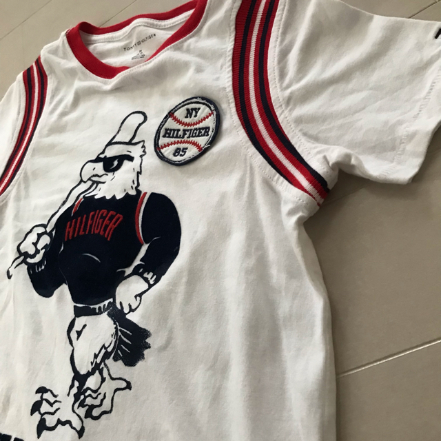 TOMMY HILFIGER(トミーヒルフィガー)の専用　トミーヒルヒィガー　2枚 キッズ/ベビー/マタニティのキッズ服男の子用(90cm~)(Tシャツ/カットソー)の商品写真