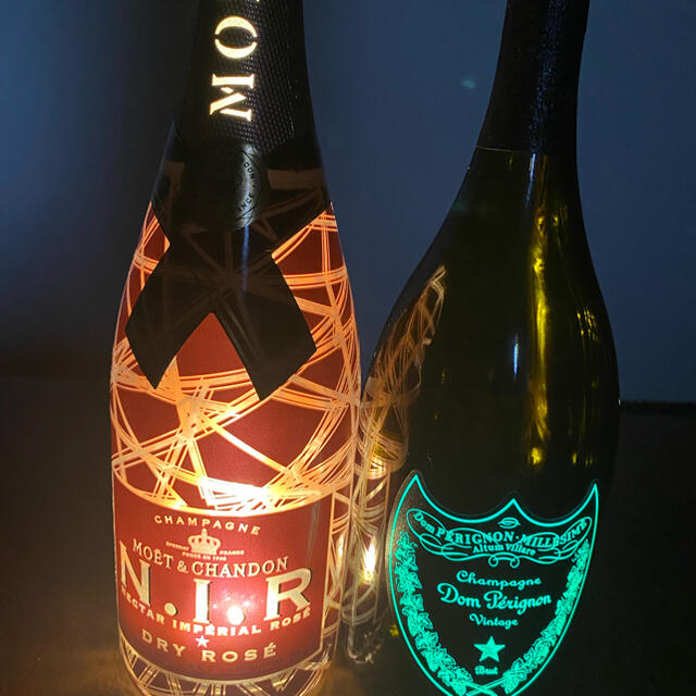 Dom Pérignon(ドンペリニヨン)のドンペリ　モエ　空ビン 食品/飲料/酒の酒(シャンパン/スパークリングワイン)の商品写真