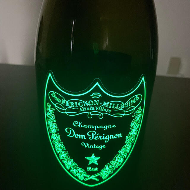 Dom Pérignon(ドンペリニヨン)のドンペリ　モエ　空ビン 食品/飲料/酒の酒(シャンパン/スパークリングワイン)の商品写真