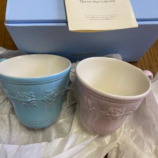 ウェッジウッド(WEDGWOOD)の【ひつそい様専用】ウェッジウッドペアカップ•水色、ピンク(グラス/カップ)