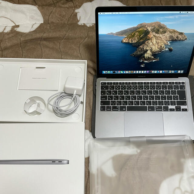 MacBook Air 2020 13 256gb 値下可能
