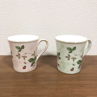 ウェッジウッド(WEDGWOOD)のウェッジウッド　ワイルドストロベリー　ペアマグカップ(グラス/カップ)