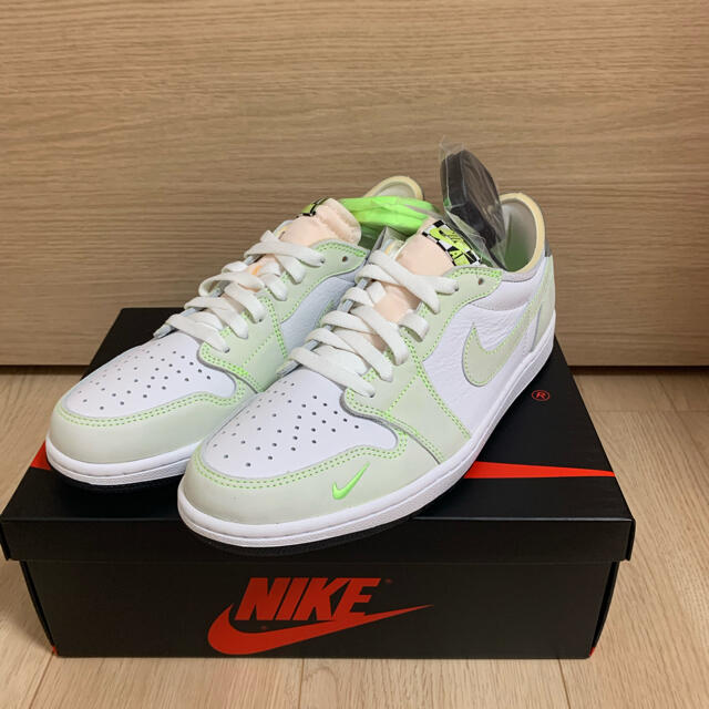 NIKE エアジョーダン1 LOW OG