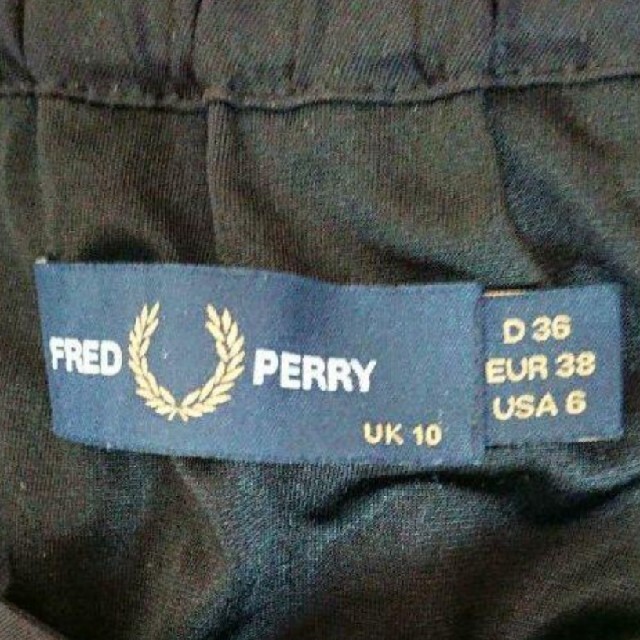 FRED PERRY(フレッドペリー)のフレッドペリー　プリーツスカート レディースのスカート(ひざ丈スカート)の商品写真