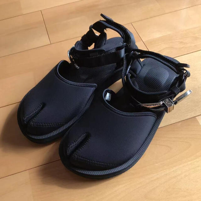 TOGA(トーガ)の新品TOGA×SUICOKE TABI サンダル 27cm メンズの靴/シューズ(サンダル)の商品写真