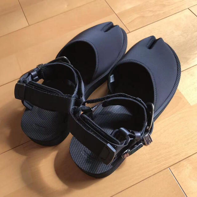 TOGA(トーガ)の新品TOGA×SUICOKE TABI サンダル 27cm メンズの靴/シューズ(サンダル)の商品写真