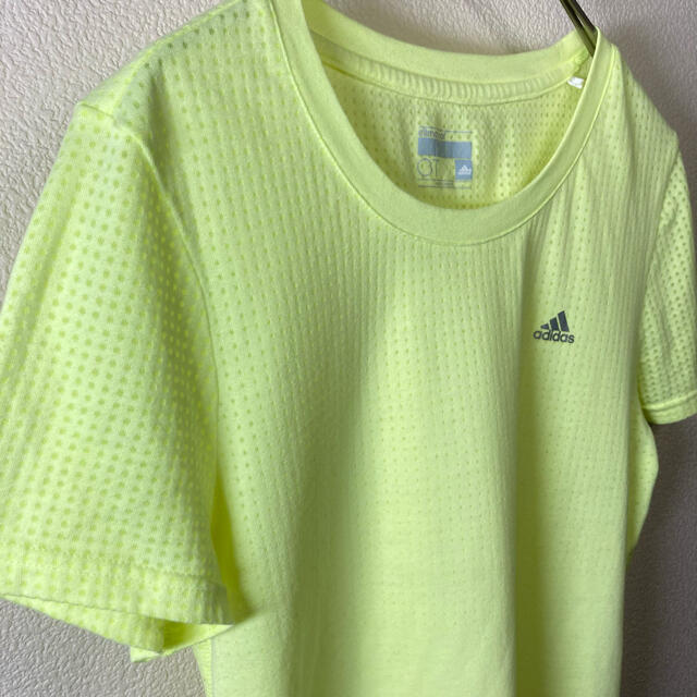 adidas(アディダス)のadidas コットン Tシャツ トレーニングウェア OTサイズ ペールイエロー レディースのトップス(Tシャツ(半袖/袖なし))の商品写真