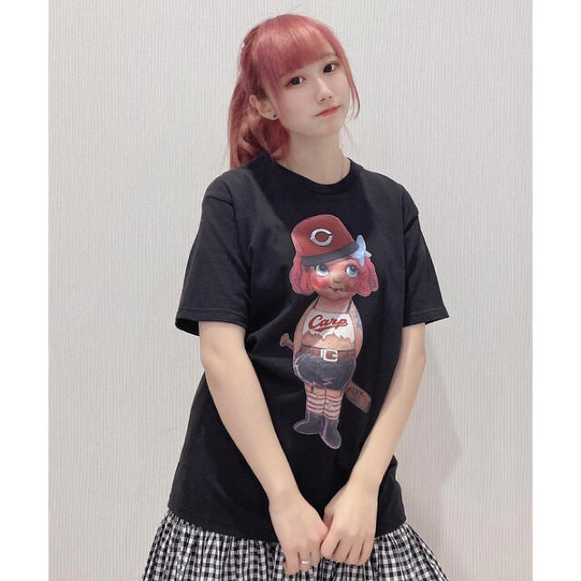 MILKBOY(ミルクボーイ)のCARP GIRL TEE milkboy メンズのトップス(Tシャツ/カットソー(半袖/袖なし))の商品写真