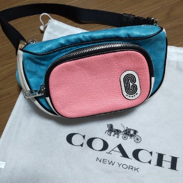 極美品☆確実正規品 新品 COACHコーチ マルチカラー ウエストポーチ