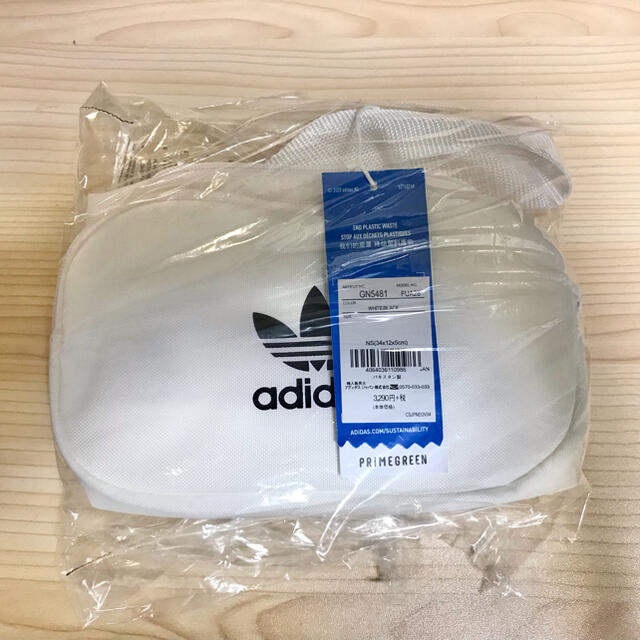 adidas(アディダス)の【新品】 アディダス 斜め掛けバッグ ウエストポーチ ホワイト 【即日発送】 レディースのバッグ(ボディバッグ/ウエストポーチ)の商品写真