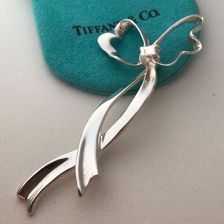 【日本限定モデル】 アクセサリーティファニー リボン ブローチ/コサージュの通販 26点 | Tiffany & Co