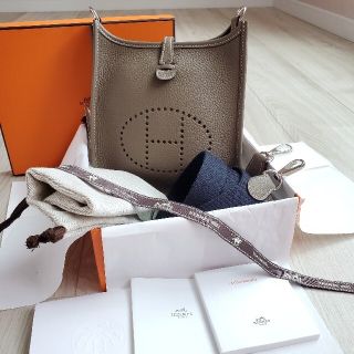 エルメス(Hermes)のエルメス エヴリン TPM ショルダーバッグ エトゥープ シルバー  新品同様(ショルダーバッグ)