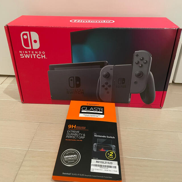 ★超美品★任天堂switch 本体　グレー　強化ガラスセット