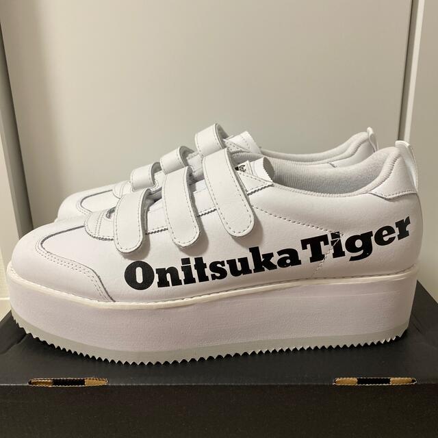 オニツカタイガー DELEGATION CHUNK W BLACK/WHITEスニーカー