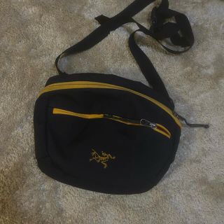 アークテリクス(ARC'TERYX)のマカ　black×yellow(ウエストポーチ)