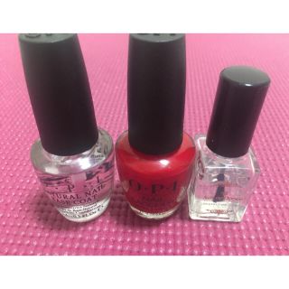 オーピーアイ(OPI)のOPIベースコート・赤ポリッシュ&ネイルデダンス プロテクションコート(ネイル用品)