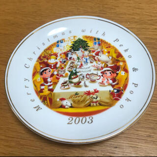 フジヤ(不二家)のペコちゃんクリスマス皿（2003）(ノベルティグッズ)