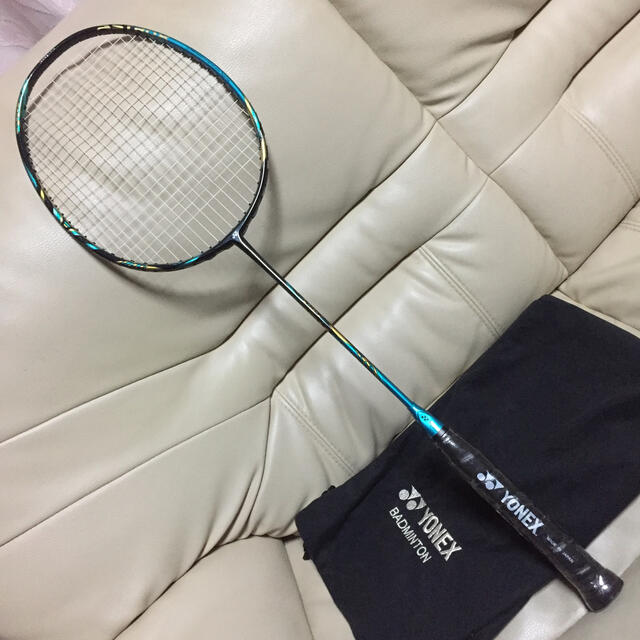 YONEX(ヨネックス)のヨネックスバドミントンラケット スポーツ/アウトドアのスポーツ/アウトドア その他(バドミントン)の商品写真