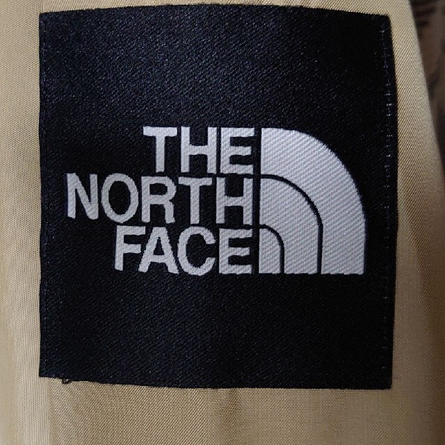 THE NORTH FACE(ザノースフェイス)のノースフェイス コーチジャケット ツイルベージュ サイズL NP21836  メンズのジャケット/アウター(ナイロンジャケット)の商品写真