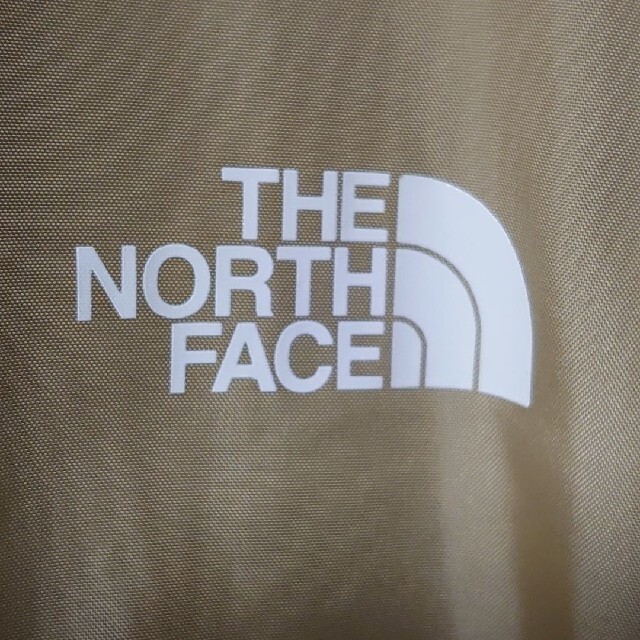 THE NORTH FACE(ザノースフェイス)のノースフェイス コーチジャケット ツイルベージュ サイズL NP21836  メンズのジャケット/アウター(ナイロンジャケット)の商品写真