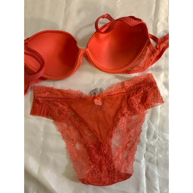 Simone Perele(シモーヌペレール)のAUBADEオーバドゥLA CHOREGRAPHIE 75C/2 レディースの下着/アンダーウェア(ブラ&ショーツセット)の商品写真