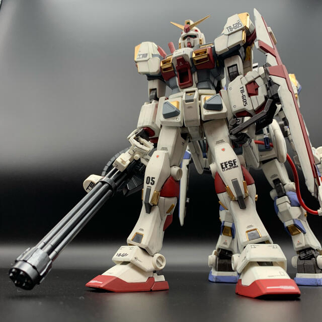 【塗装済み完成品】MGガンダム4号機&5号機セット 4