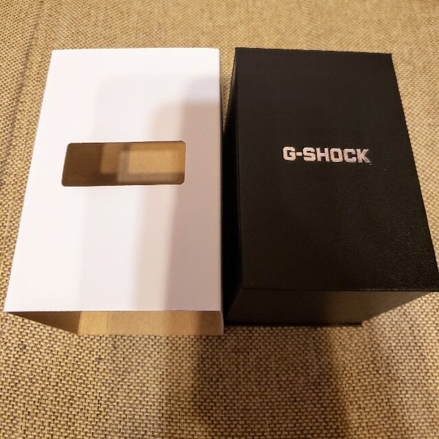 G-SHOCK(ジーショック)の【新品未使用プライスタグ付】CASIO G-SHOCK GM-2100-1AJF メンズの時計(腕時計(デジタル))の商品写真