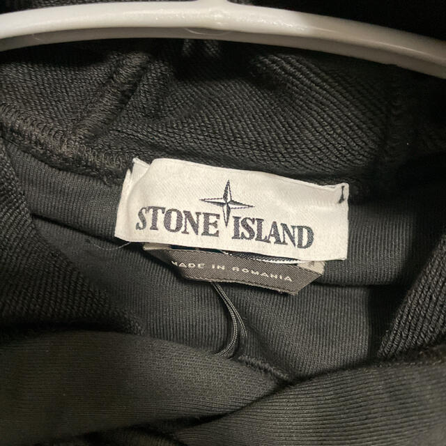 STONE ISLAND(ストーンアイランド)のSTONE ISLAND パーカー 新品　S メンズのトップス(パーカー)の商品写真