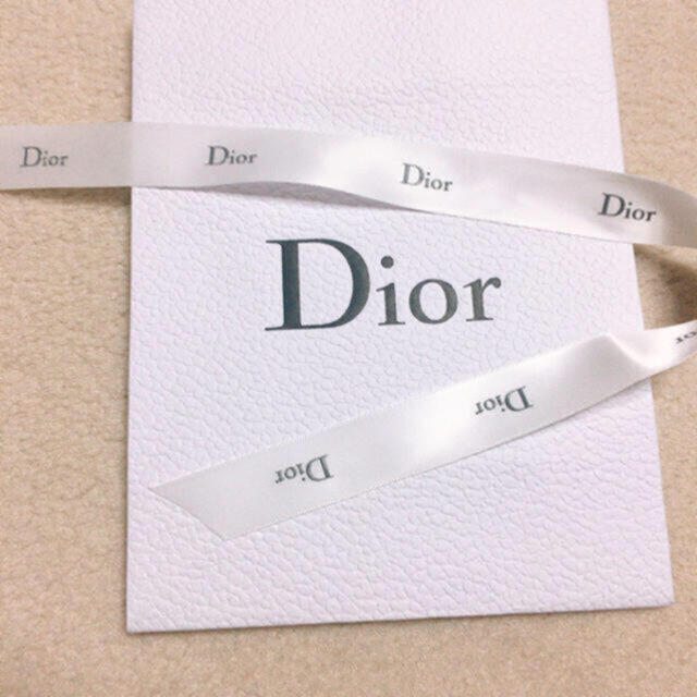 Christian Dior(クリスチャンディオール)のDior 新品 サテン　リボン 長 エンタメ/ホビーのコレクション(ノベルティグッズ)の商品写真