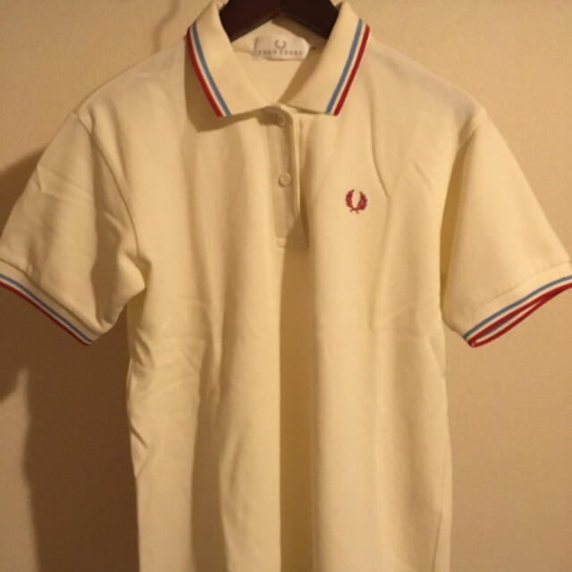 FRED PERRY(フレッドペリー)のFRED PERRY  ポロシャツ　レディース レディースのトップス(ポロシャツ)の商品写真