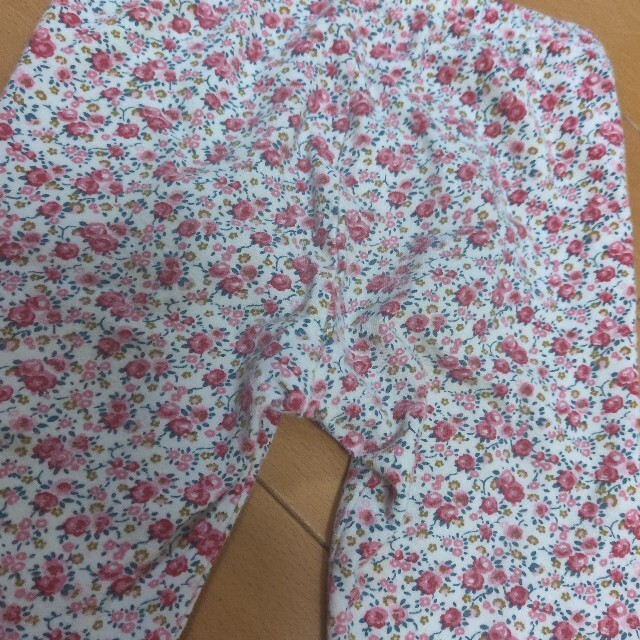 babyGAP(ベビーギャップ)の女の子のお洋服セット キッズ/ベビー/マタニティのキッズ服女の子用(90cm~)(Tシャツ/カットソー)の商品写真