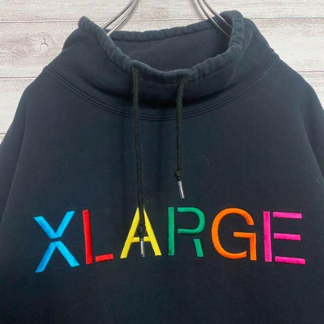 XLARGE(エクストララージ)の【即完売モデル】エクストララージ　カラフル刺繍ロゴ　モックネック　スウェット メンズのトップス(パーカー)の商品写真