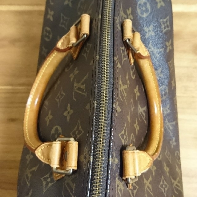 LOUIS VUITTON(ルイヴィトン)のルイ・ヴィトンスピーディ 40 レディースのバッグ(ハンドバッグ)の商品写真