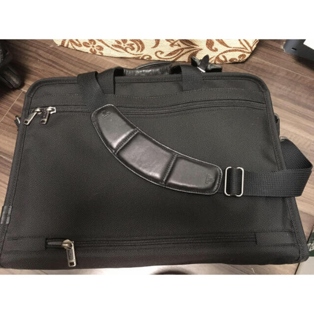 TUMI(トゥミ)の【送料込】TUMI ビジネスバッグ 黒 メンズのバッグ(ビジネスバッグ)の商品写真