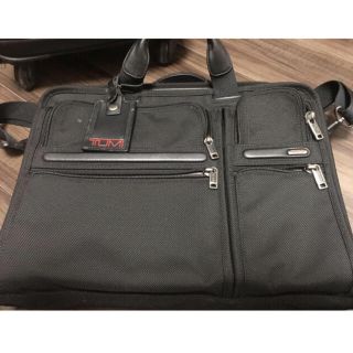 トゥミ(TUMI)の【送料込】TUMI ビジネスバッグ 黒(ビジネスバッグ)