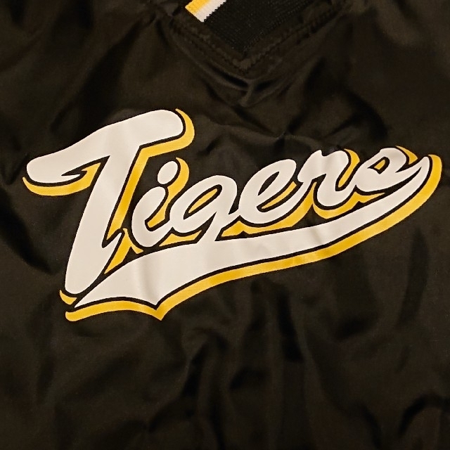 2009年度 阪神タイガース 公式ファンクラブ限定Vネック 2009年度 阪神タイガース 公式ファンクラブ限定Vネック