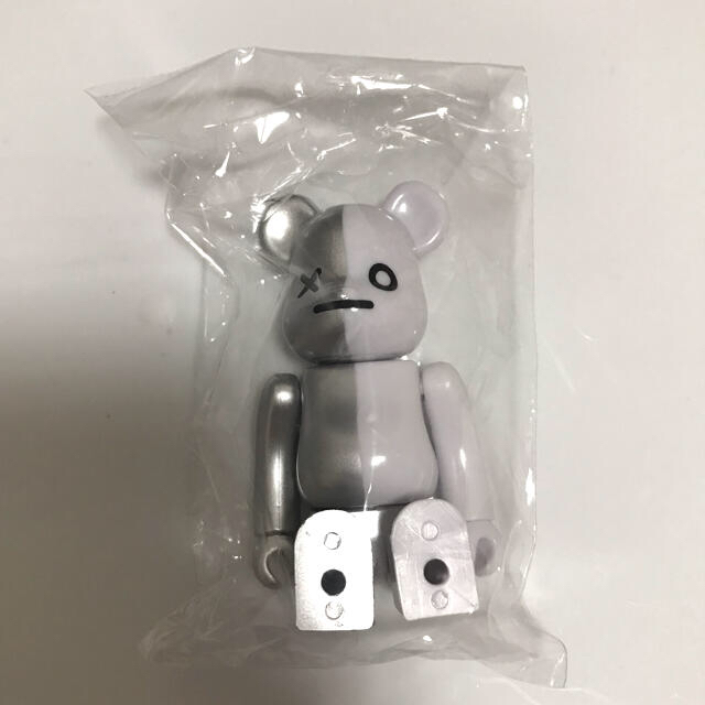 防弾少年団(BTS)(ボウダンショウネンダン)のBE@RBRICK BT21 VAN 最終値下げ！ ハンドメイドのおもちゃ(フィギュア)の商品写真