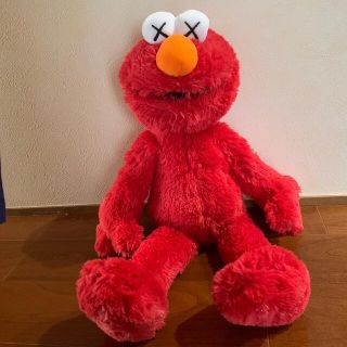 セサミストリート(SESAME STREET)の値下げ！KAWS✖️UNIQLO コラボ　エルモぬいぐるみ(ぬいぐるみ)