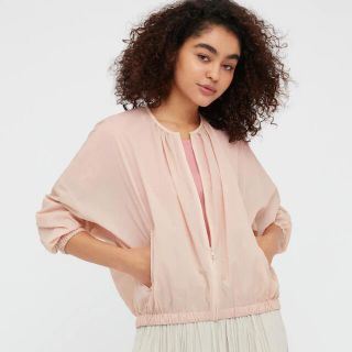 ユニクロ(UNIQLO)のユニクロ シアーコクーンブルゾン ピンク　sサイズ(ブルゾン)