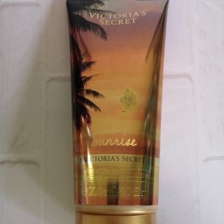 ヴィクトリアズシークレット(Victoria's Secret)のVICTORIA'S SECRET　Sunrise(ボディローション/ミルク)